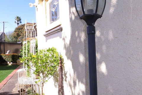 Mourilyan House - Travel Agents 2