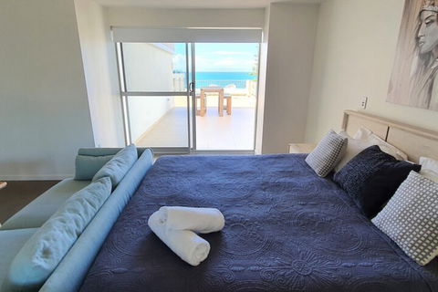 Surfers Chalet - Tourism Guide 7