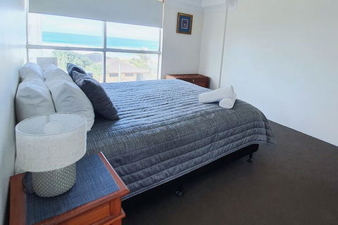 Surfers Chalet - Tourism Guide 6
