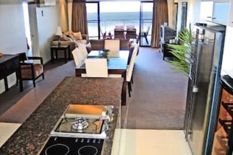 Pacific Reef By Kacys - Travel Agents 3