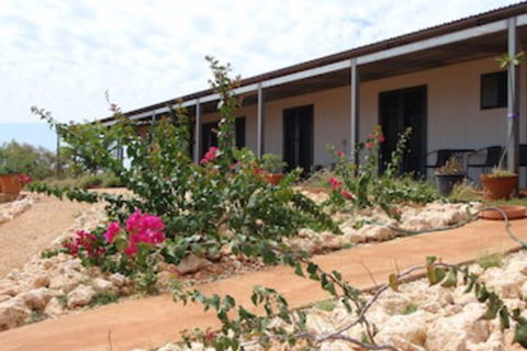 Ningaloo Bed And Breakfast - Travel Agents 0