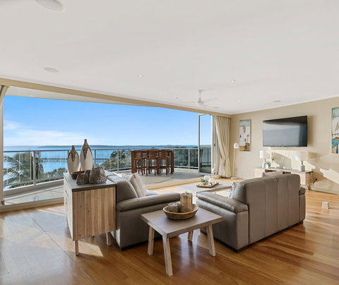 Oaks Hervey Bay Resort And Spa - Travel Agents 4