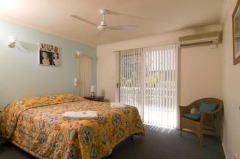 Bayshores Holiday Apartments - Travel Agents 6