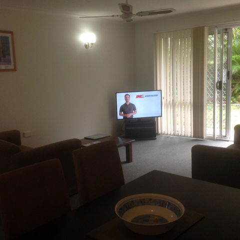 Bayshores Holiday Apartments - Travel Agents 5