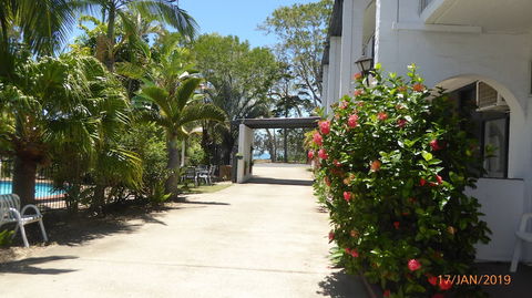 Tower Court Motel - Travel Search 3
