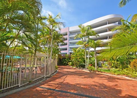 Riviera Resort - Travel Search 2