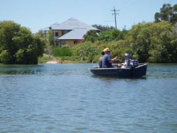 Hastings Cove Waterfront Holiday Apartments - Travel Search 6
