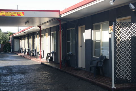 Benjamin Singleton Motel - Tourism Guide 3