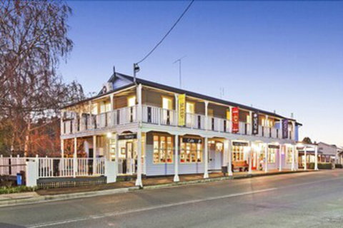 Mole Creek Guest House - Tourism Guide 1
