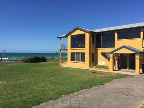 Port Fairy Getaway - Travel Search 4