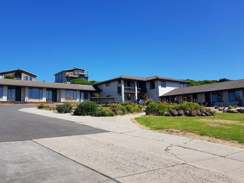 Southern Ocean Motor Inn - Tourism Guide 0