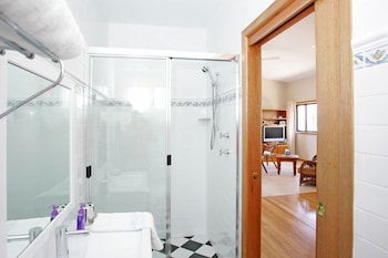 Lavender House B&B - Travel Search 5