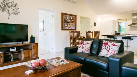One Tree Bed & Breakfast - Travel Agents 2