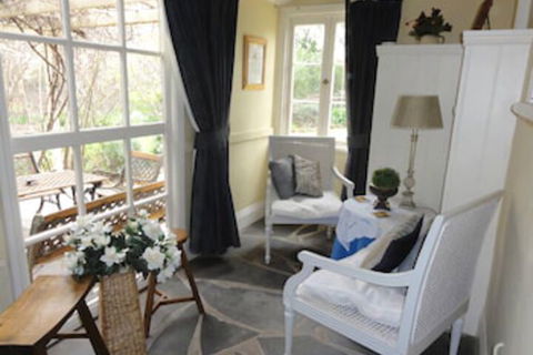 Lemontree Cottage - Travel Agents 1