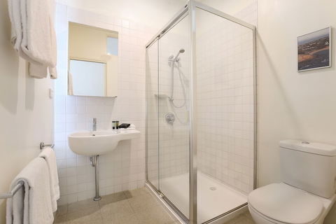 Plum North Melbourne - Travel Search 4