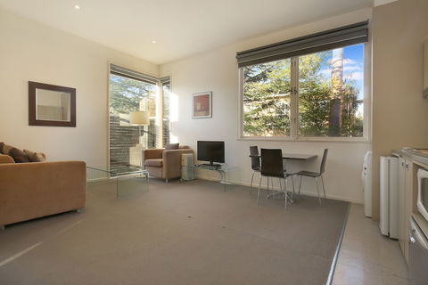 Plum North Melbourne - Travel Search 6