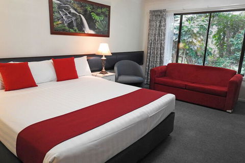 Gallery Motel - Travel Search 6