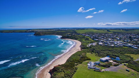 Clifftop Boutique Accommodation - Travel Agents 1