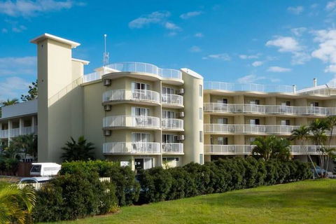 Cabarita Lake Apartments - Travel Agents 1