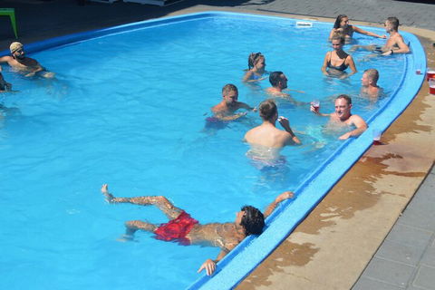 Youth Shack Backpackers - Hostel - Travel Agents 6