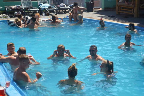 Youth Shack Backpackers - Hostel - Travel Agents 2