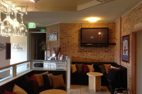 Aalberg Chalet - Travel Agents 2