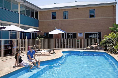Coffs Harbour YHA Hostel / Backpackers - Travel Search 1