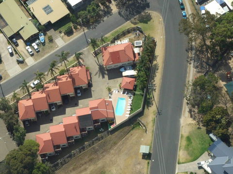 Sapphire Court Holiday Units - Travel Search 5