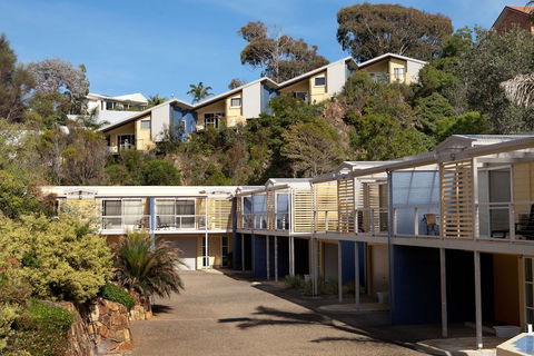 Tathra Beach House Apartments - Travel Search 3