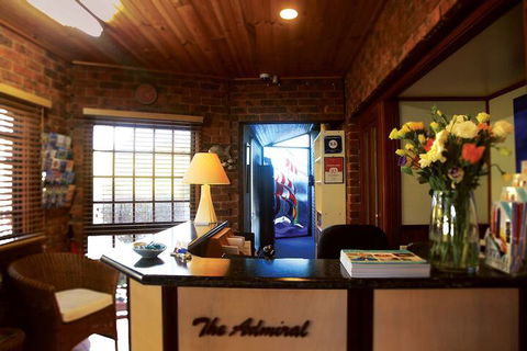 Admiral Motor Inn - Travel Search 2