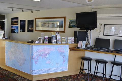 Loch Ard Motor Inn - Tourism Guide 6