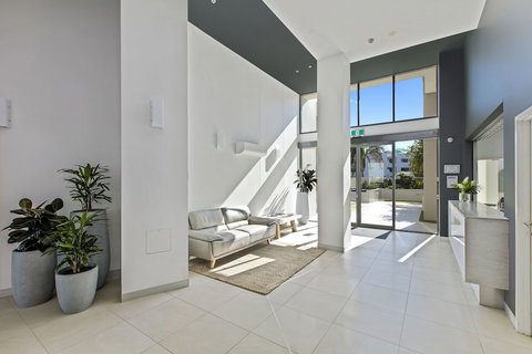 Beach On Sixth - Travel Search 1