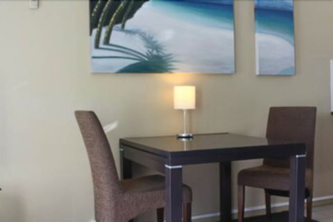 Whale Motor Inn And Restaurant - Cruises Travel 2