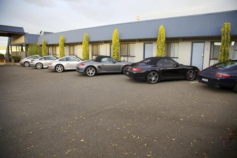 Amaroo Motel - Travel Search 2