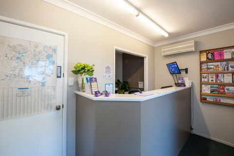 Jacaranda Place Motor Inn - Tourism Guide 6