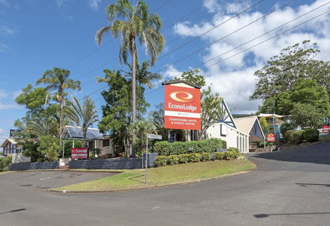 Econo Lodge Toowoomba Motel & Events Centre - Travel Agents 0