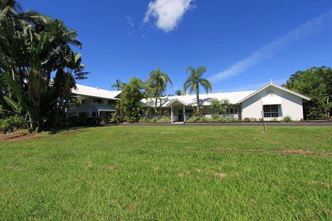 Tully Motel - Travel Search 2