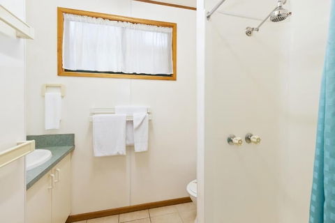 Frankston Holiday Park - Tourism Guide 4