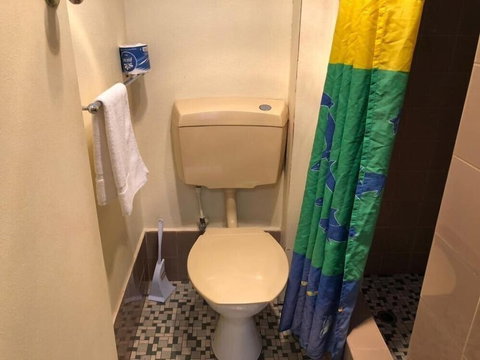 The Astor Hotel Motel - Travel Agents 6