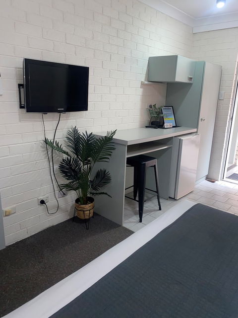 Beach Park Motel - Travel Agents 0