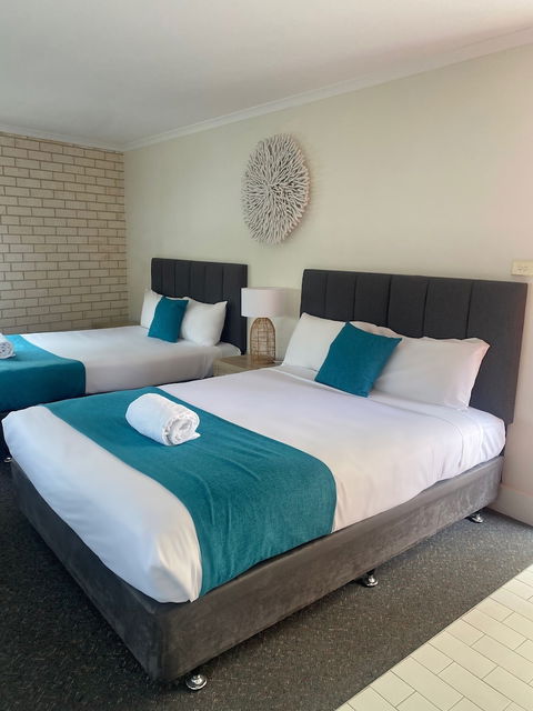 Beach Park Motel - Travel Agents 2