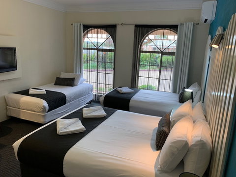 Heritage Motor Inn Goulburn - Travel Agents 5