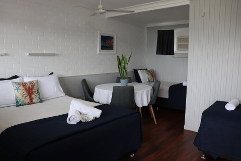 Almare Tourist Motel - Tourism Guide 4