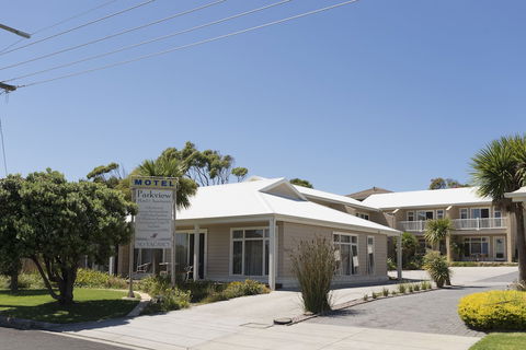 Port Campbell Parkview Motel & Apartments - Tourism Guide 0