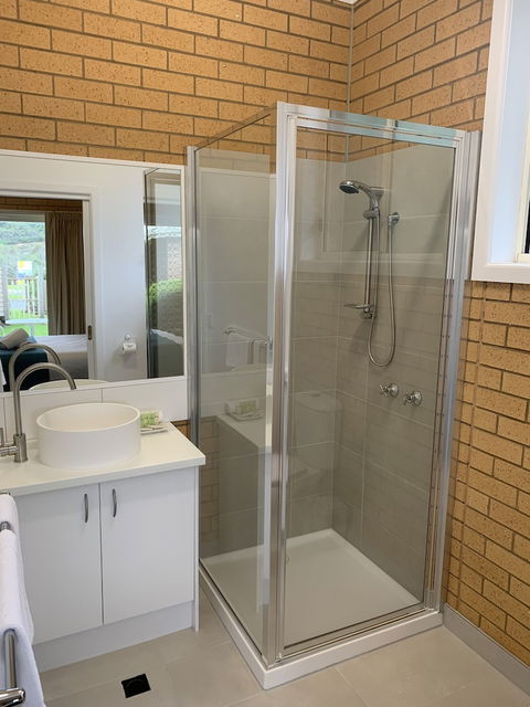 Port Campbell Parkview Motel & Apartments - Tourism Guide 6