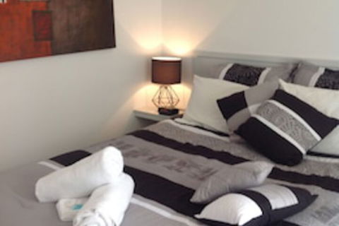 Farnboro Motel - Cruises Travel 0