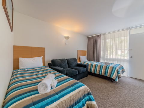 Seahorse Motel - Travel Agents 6