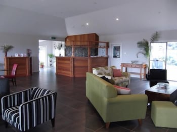 Swan Lake Guest House - Travel Agents 2