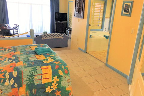 Al Mare Beachfront Retreat - Travel Search 3