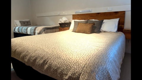 Black Forest Motel - Tourism Guide 6